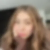 Leah, 23
