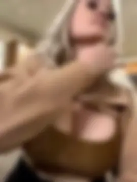 Clara, 33