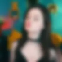 Katie, 21