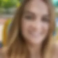 Inés, 39