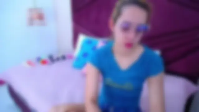 Paloma, 29