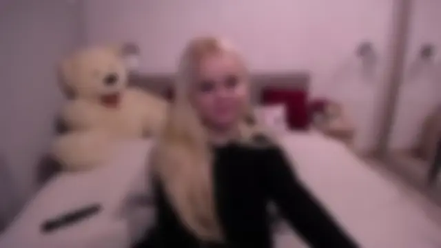 Alexis, 31