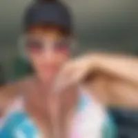 Isabella, 37